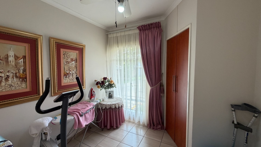 2 Bedroom Property for Sale in Miederpark North West